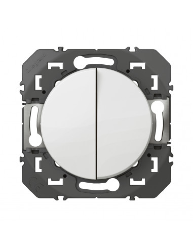 Interrupteur ou va-et-vient 10AX et bouton poussoir 6A dooxie finition blanc LEGRAND 095206
