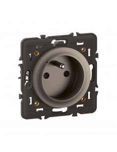 Prise 2P+T 16A Céliane with Netatmo connexion à bornes automatiques Titanium LEGRAND CT0460