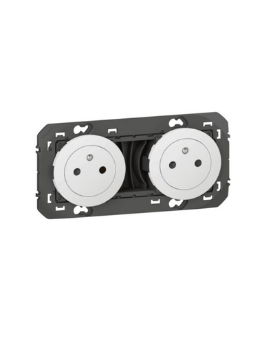 Double prise de courant 2P+T Surface Dooxie 16A précâblées finition blanc LEGRAND 600332