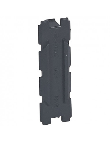Obturateur Batibox pour support référence 080254 équipé de 10 modules LEGRAND 079110
