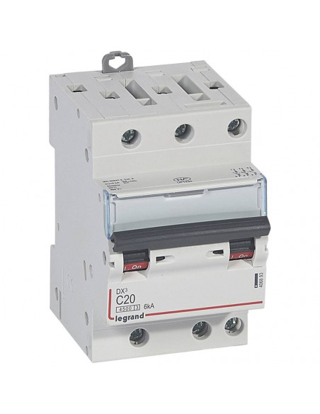 Disjoncteur DX³4500 6kA arrivée haute et sortie basse par borne à vis tripolaire 400V 20A courbe C 3 modules LEGRAND 406893