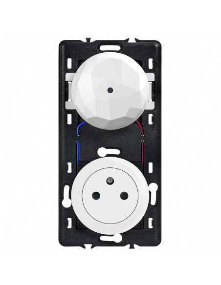 Pack Control Céliane with Netatmo avec prise 2P+T Blanc LEGRAND CB0443B