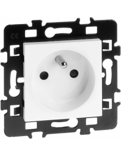 Prise 2P+T avec enjoliveur sans griffes EUR'OHM 61860